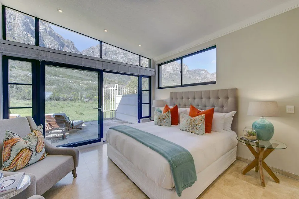 Cape Allure Camps Bay 0*,